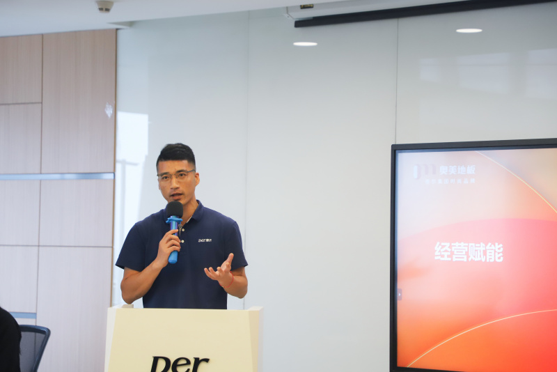 1755158079576591f7IV.jpg IMG_4003.JPG